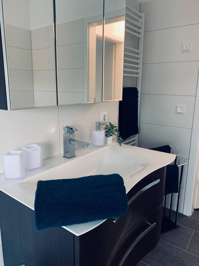 Apartment Mit Penthouse Charakter In Dresden Bagian luar foto