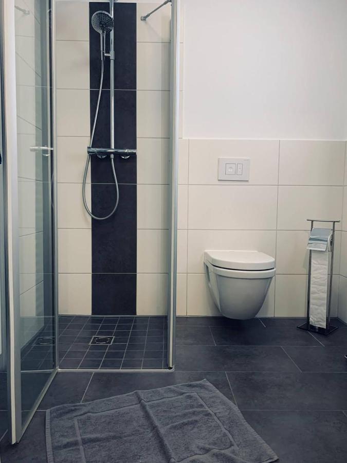 Apartment Mit Penthouse Charakter In Dresden Bagian luar foto