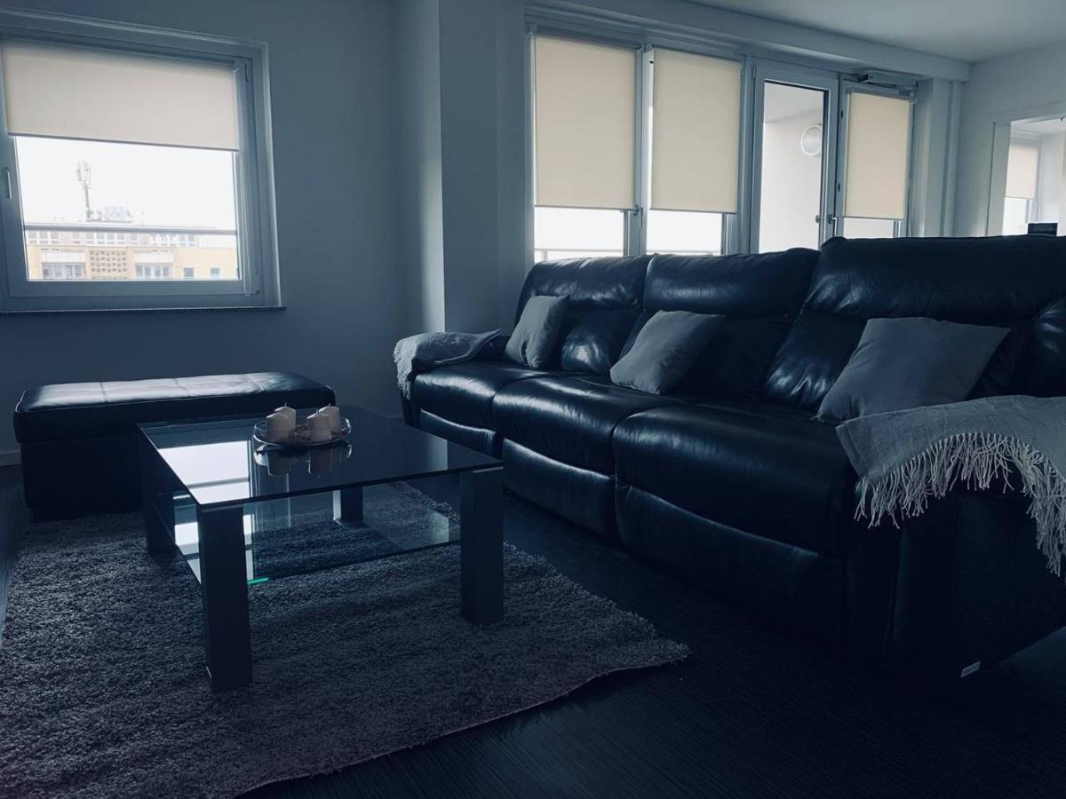 Apartment Mit Penthouse Charakter In Dresden Bagian luar foto